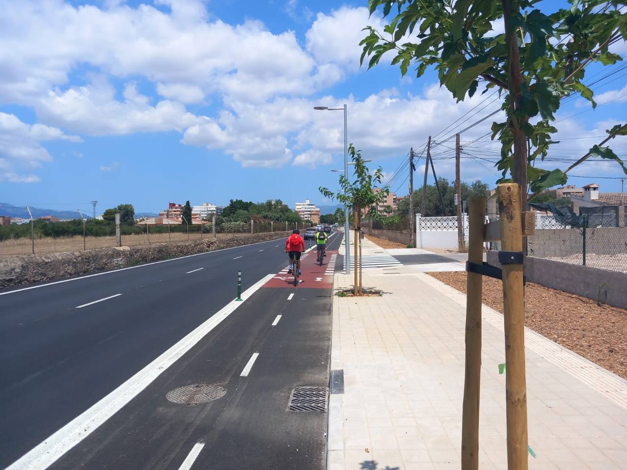Vial cívic i carril bici del Camí Salard