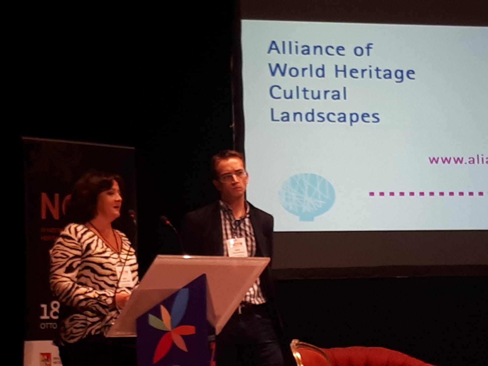 Marc López i María del Pozo durant la presentació de l'Aliança de Paisatges Culturals. 