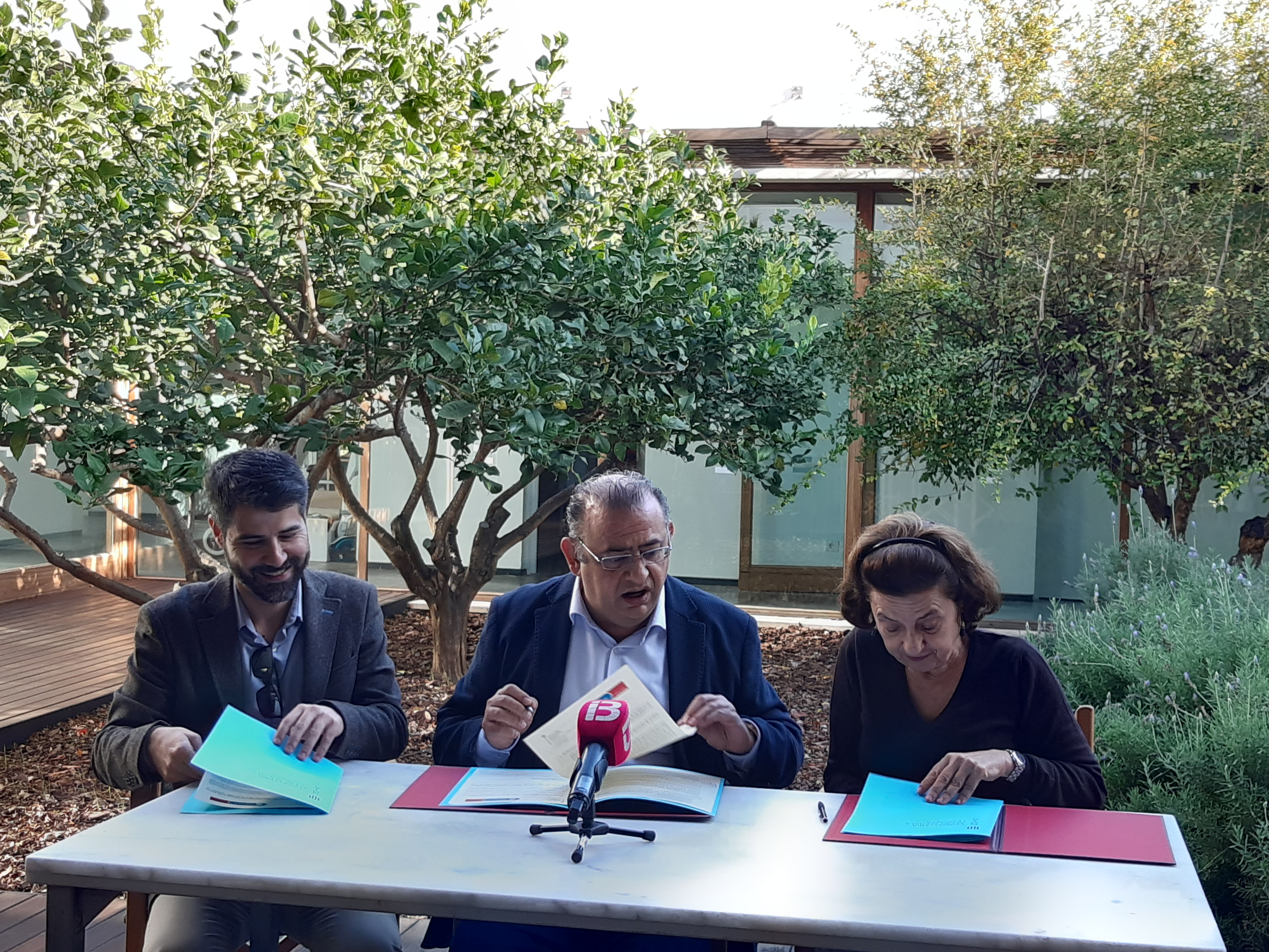 Firmado el convenio para la construcción del nuevo centro de día de Calvià