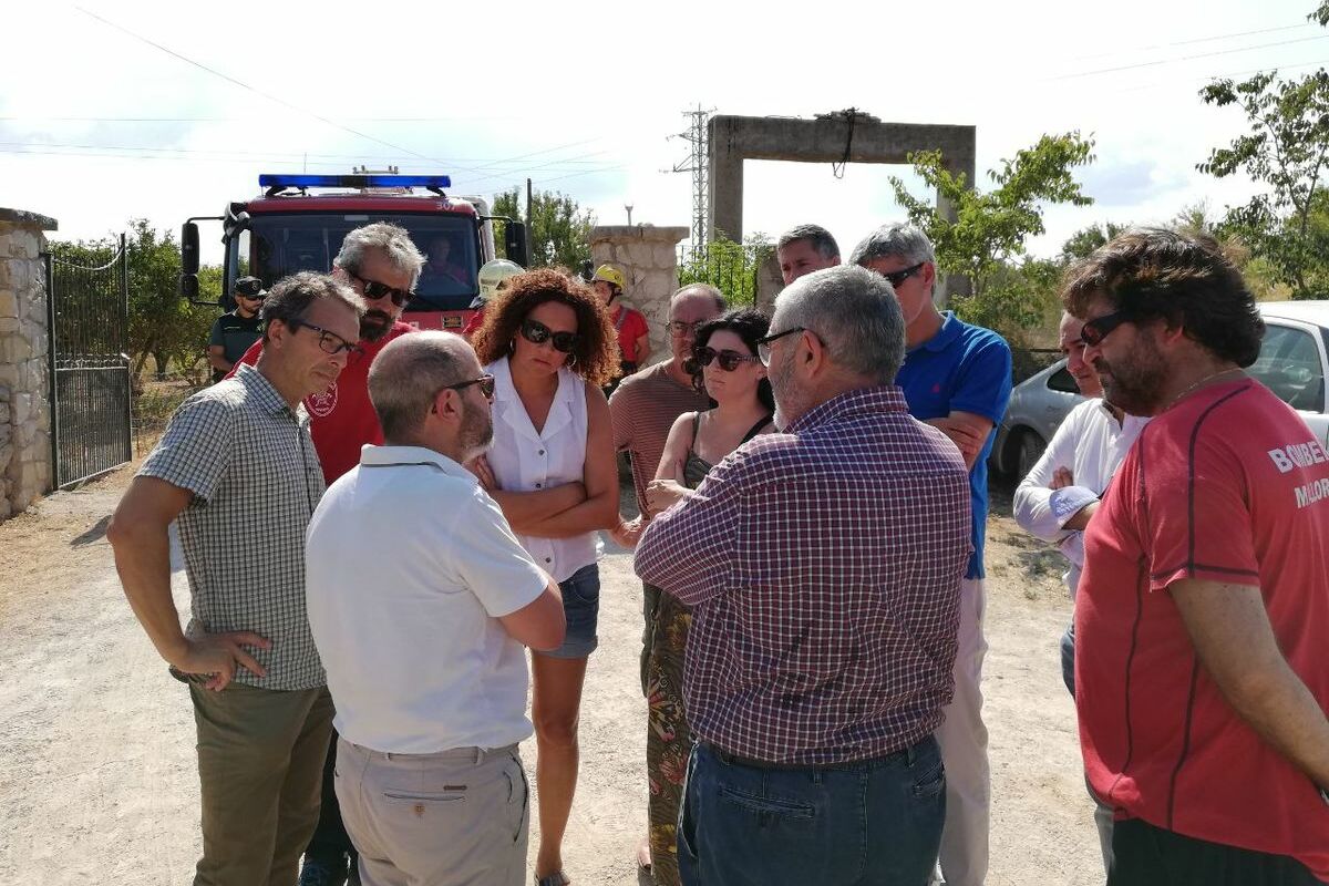 La presidenta Cladera visita el lloc de l'accident.