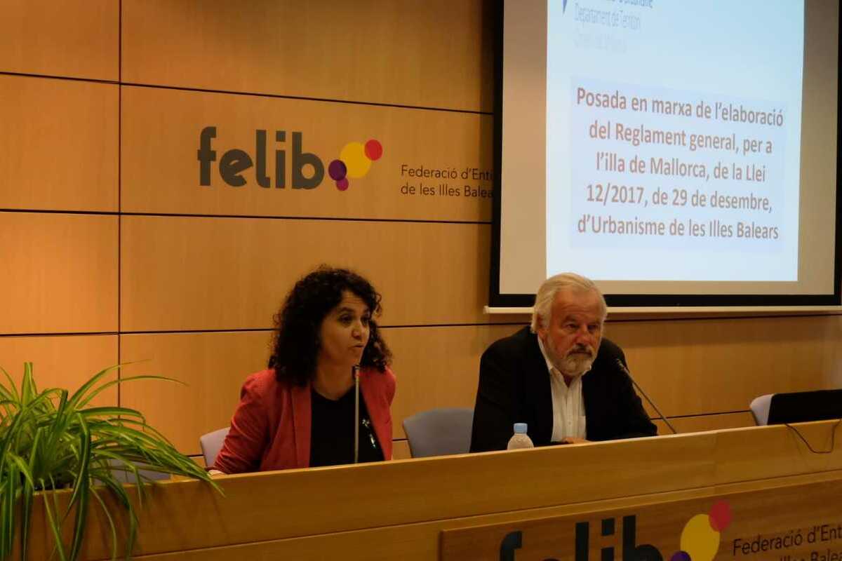 Reunió per posar en marxa l’elaboració del Reglament de la Llei d’urbanisme de les Illes Balears.