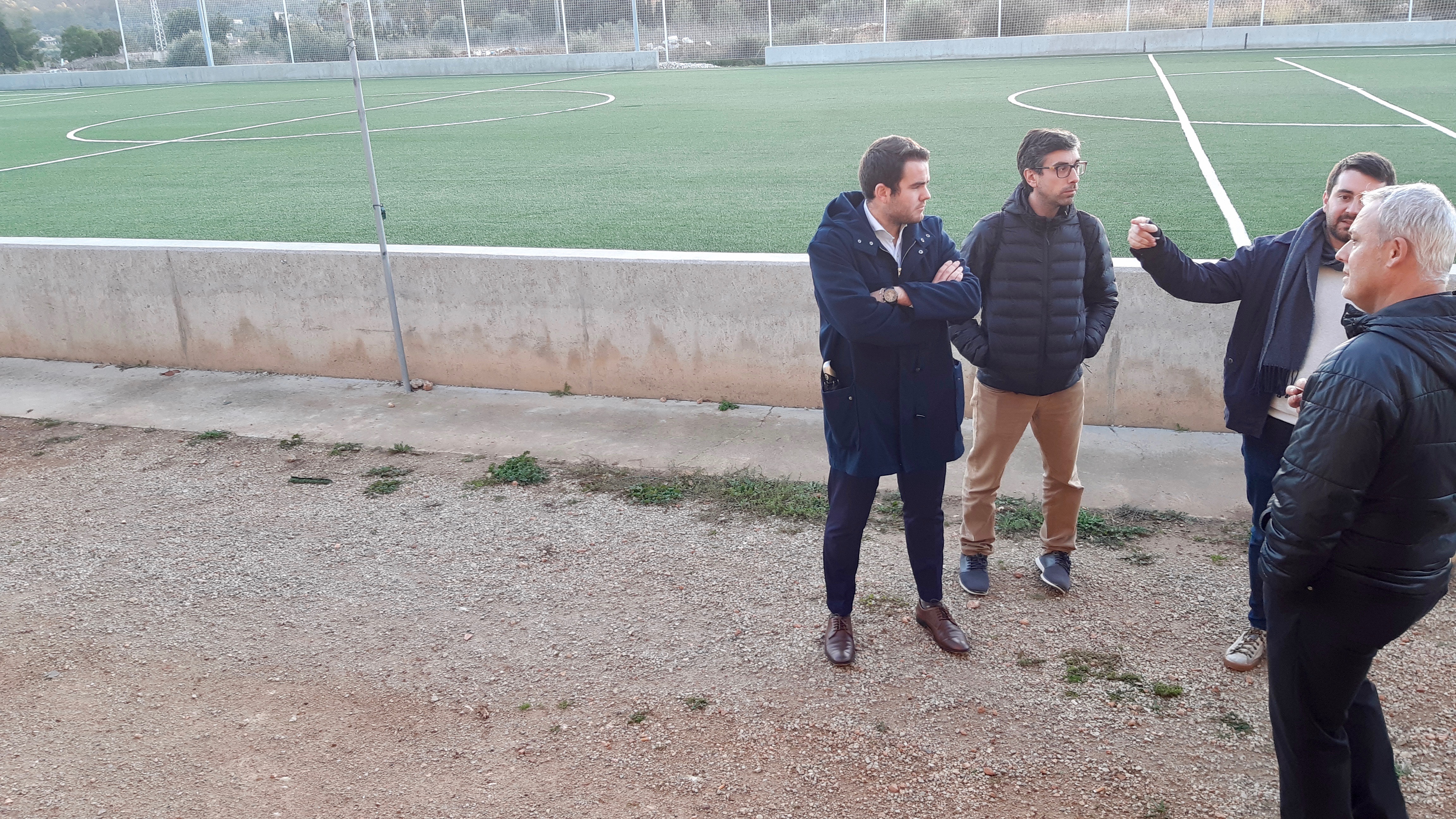 L’Ajuntament d’Alaró ha sol·licitat un ajut a Cooperació Local per a la millora de l’accessibilitat i seguretat del camp de futbol 7 del poliesportiu municipal.