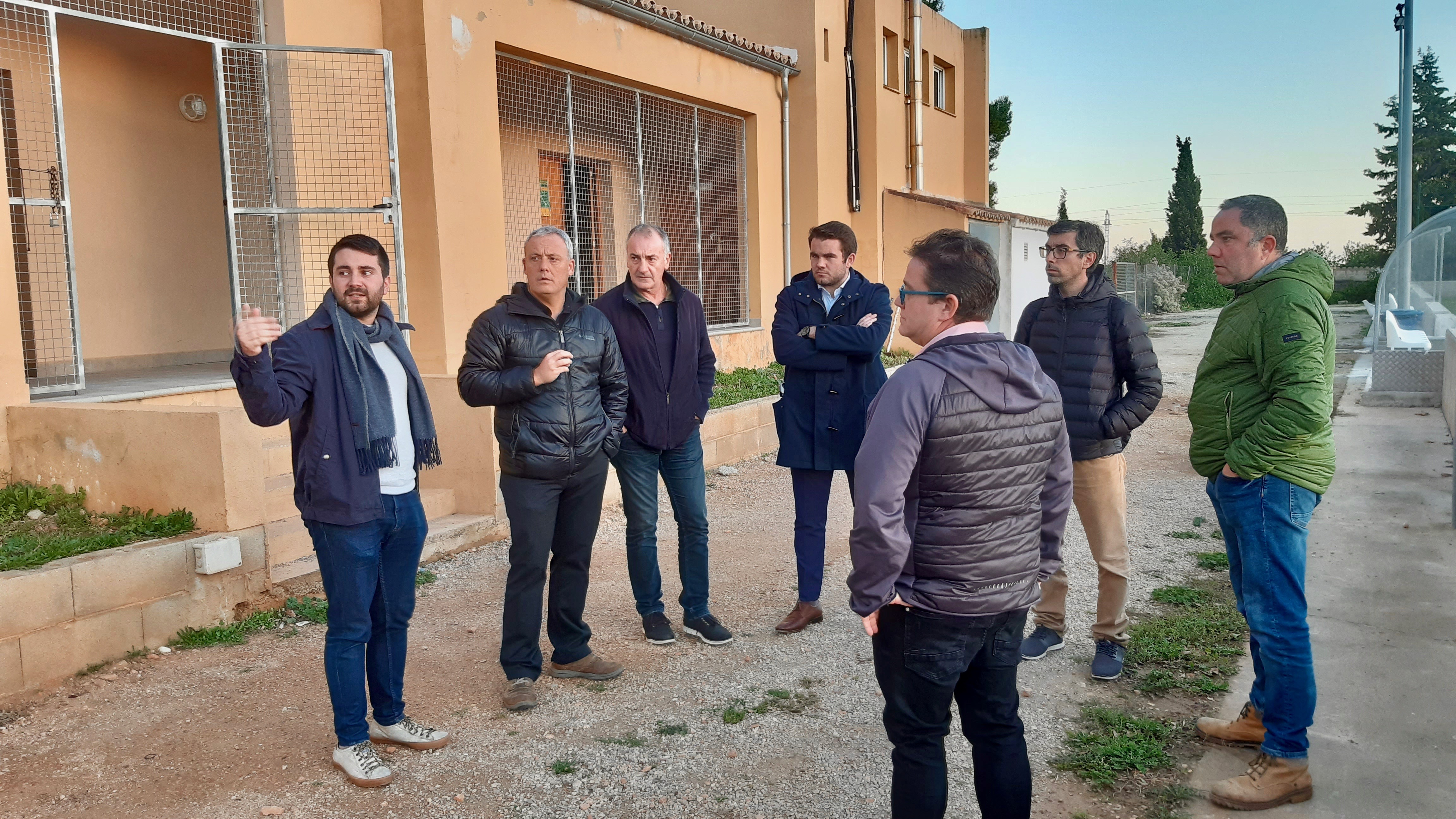 L’Ajuntament d’Alaró ha sol·licitat un ajut a Cooperació Local per a la millora de l’accessibilitat i seguretat del camp de futbol 7 del poliesportiu municipal.