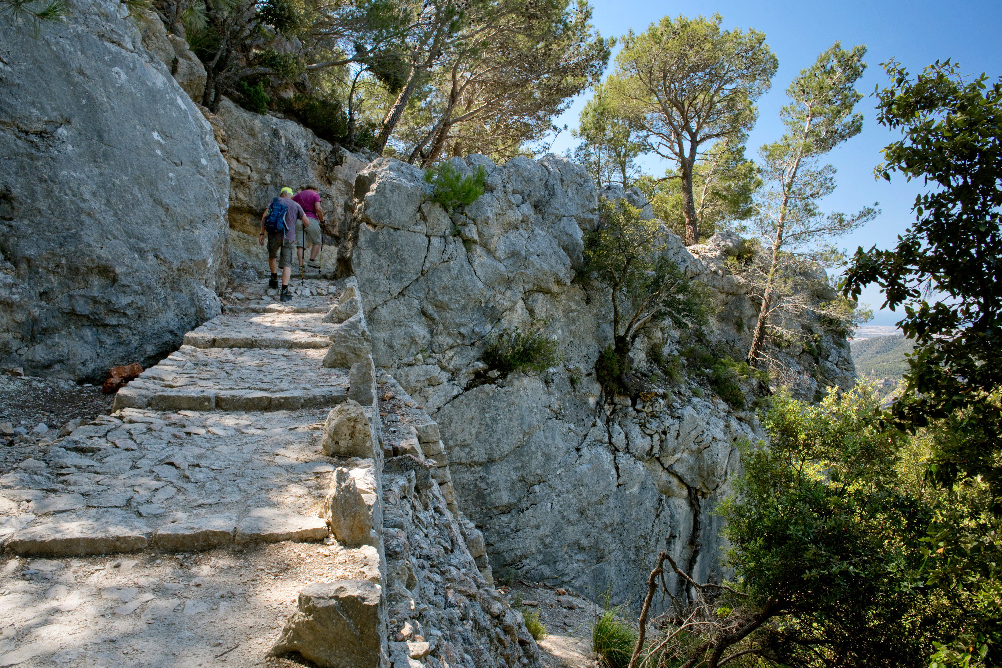 Variante de la Ruta de Pedra en sec. Subida al Castell d’Alaró.