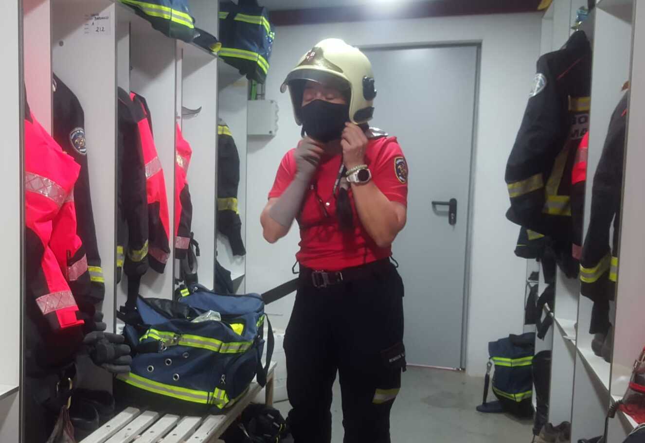 Una bombera dels Bombers de Mallorca.