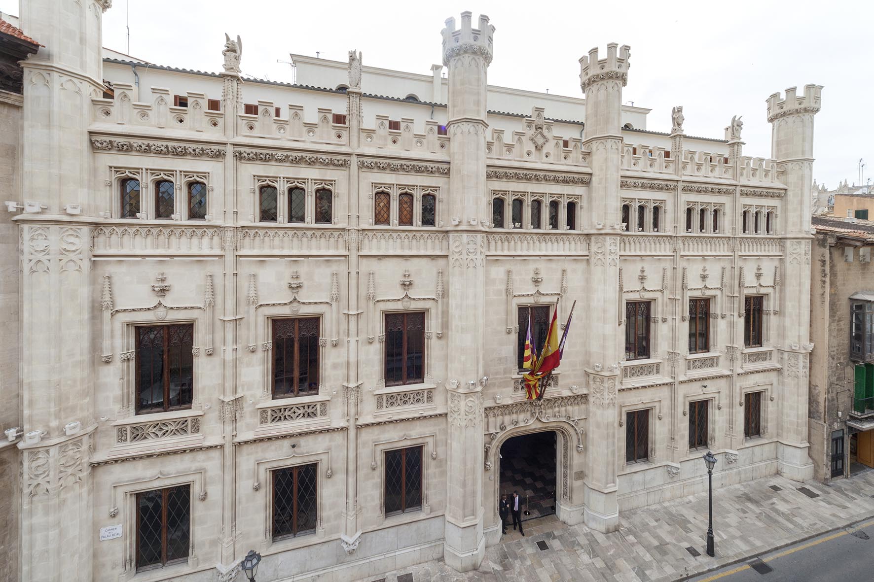Façana del Palau del Consell de Mallorca.