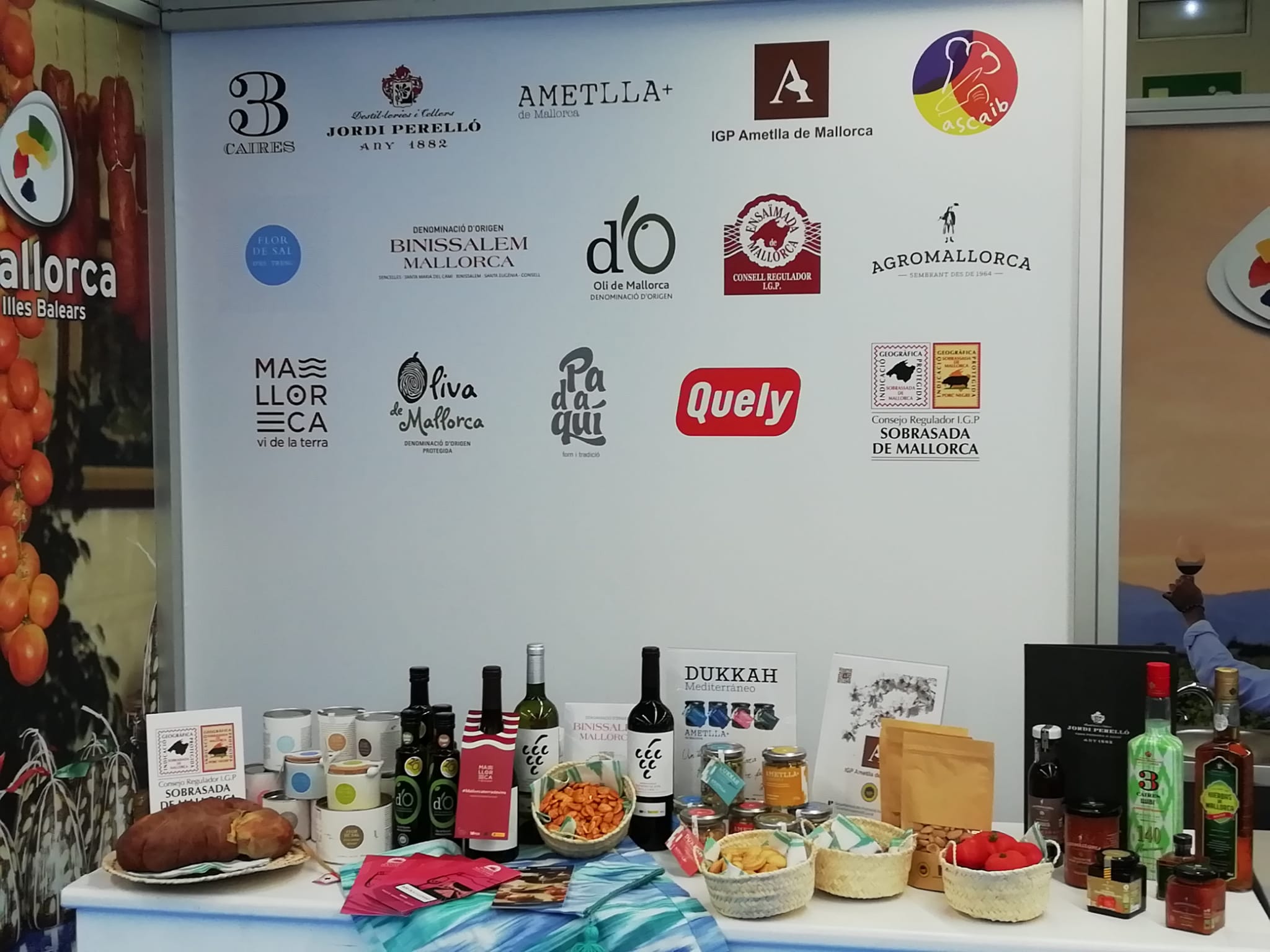 Los productos mallorquines presentes en el stand de la delegación de Mallorca a San Sebastian Gastronomika.