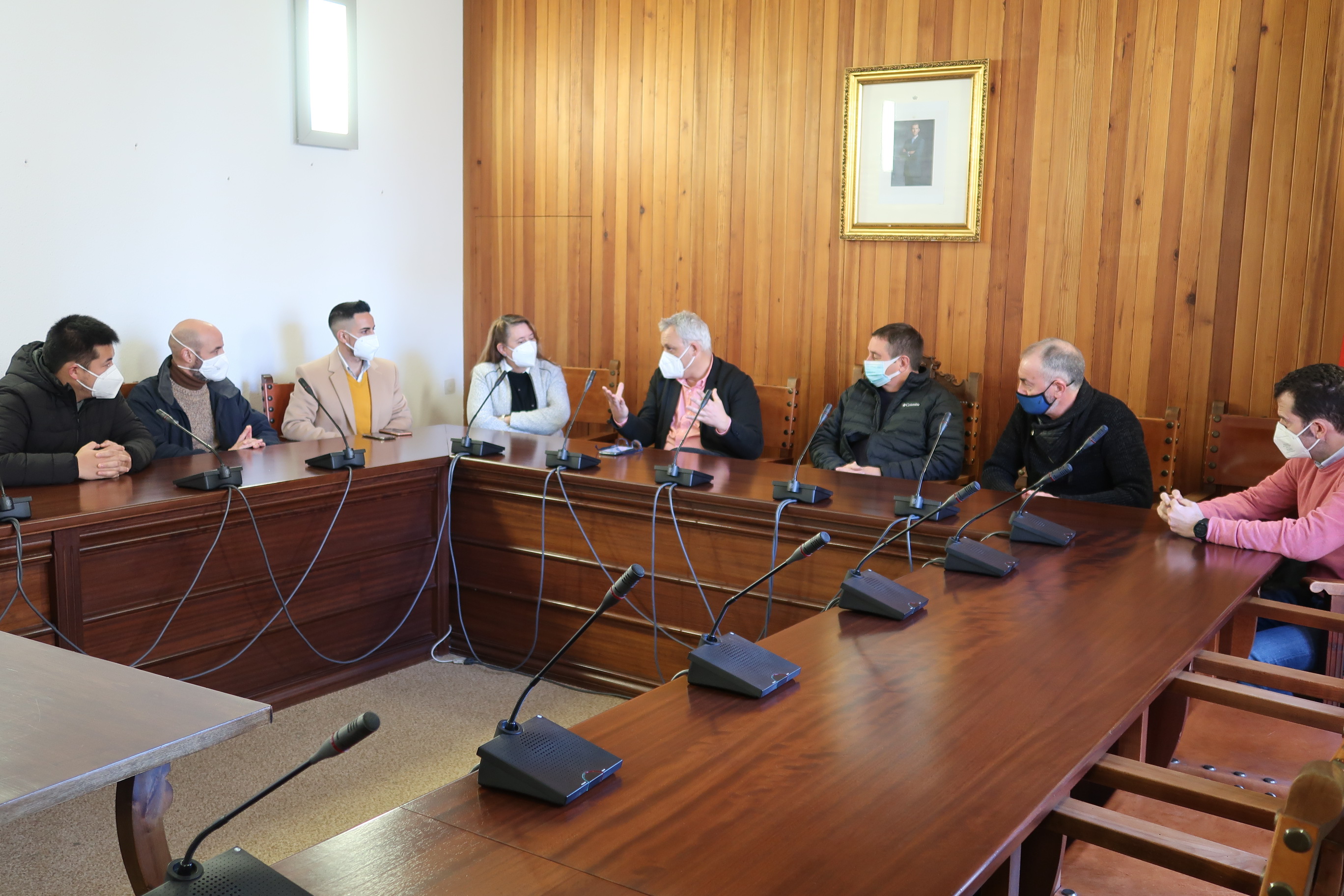 Reunió entre representants de Desenvolupament Local del Consell i l'Ajuntament de Son Servera.
