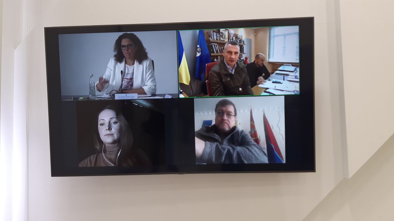Videoconferencia con Ucrania.