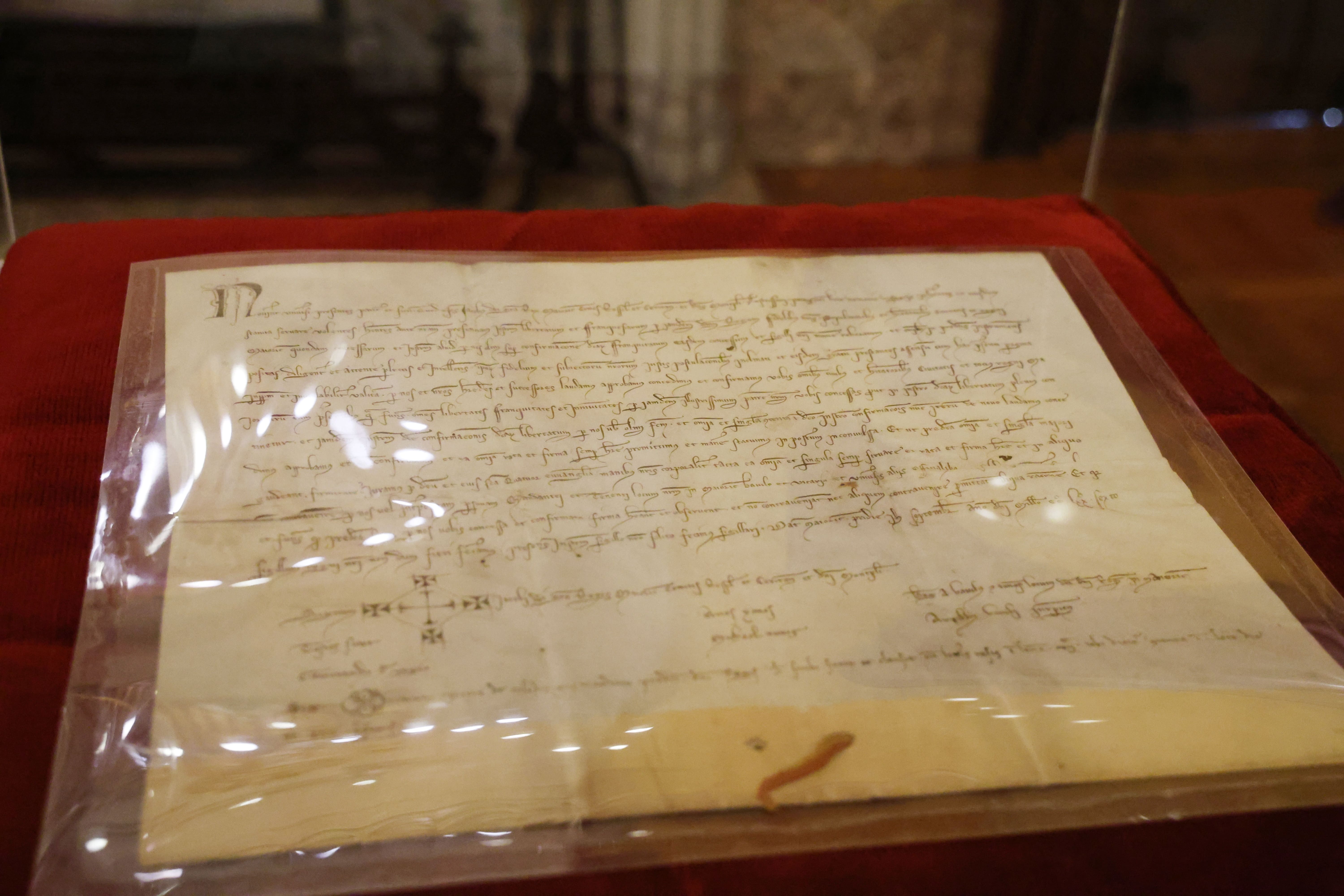 El pergamí original del 12 de setembre de 1276 que acredita la confirmació dels drets i privilegis del regne de Mallorca.