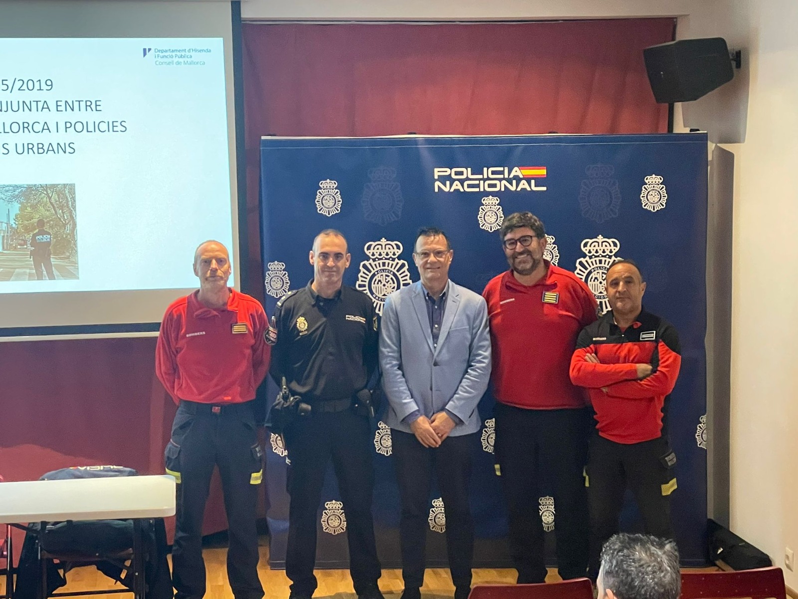 Jornada de formació de la Policia Nacional amb els Bombers de Mallorca.