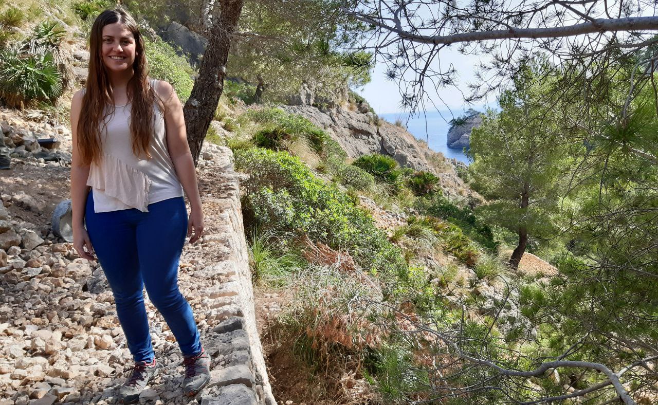 La vicepresidenta del Consell de Mallorca i consellera de Sostenibilitat i Medi Ambient, Aurora Ribot al camí del Far de Formentor