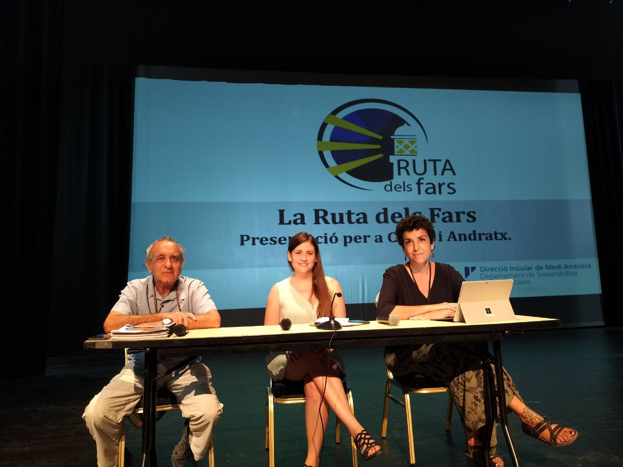 (d'esquerra a dreta): Josep Antoni Aguilò, Cap de servei, Aurora Ribot vicepresidenta i conseller de Sostenibilitat i Medi Ambient i Inmaculada Férriz directora insular de Medi Ambient