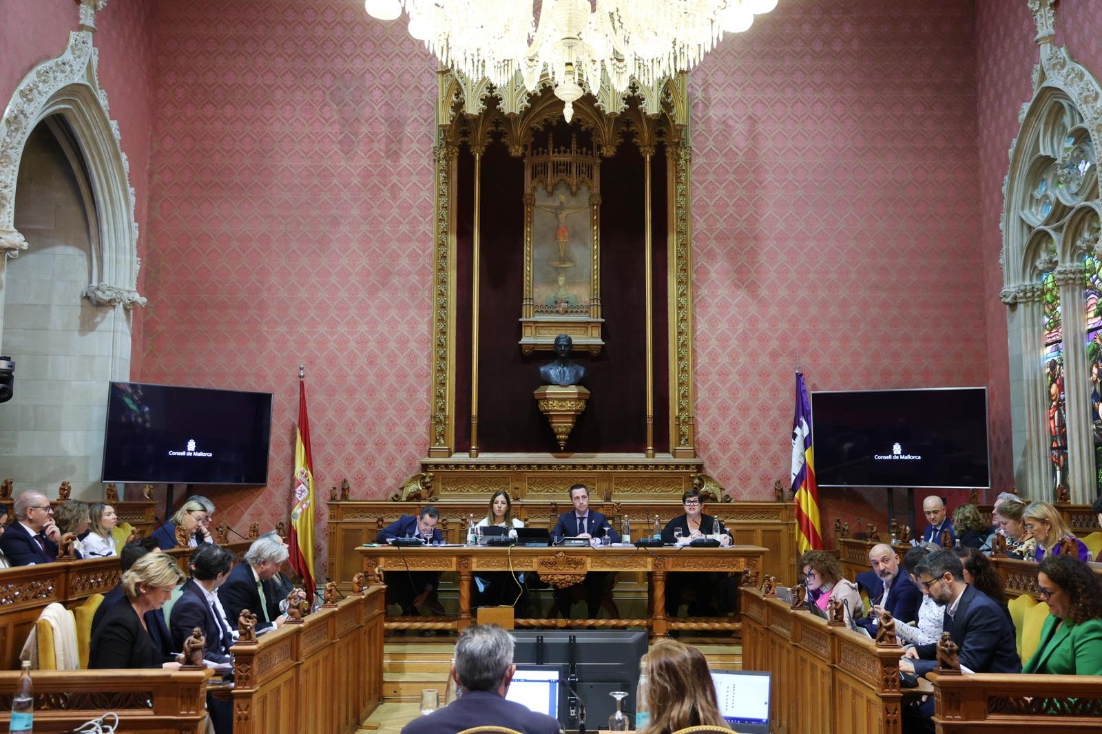 El Consell de Mallorca ha aprovat provisionalment en el ple ordinari el canvi de data de la Diada de Mallorca al 12 de setembre