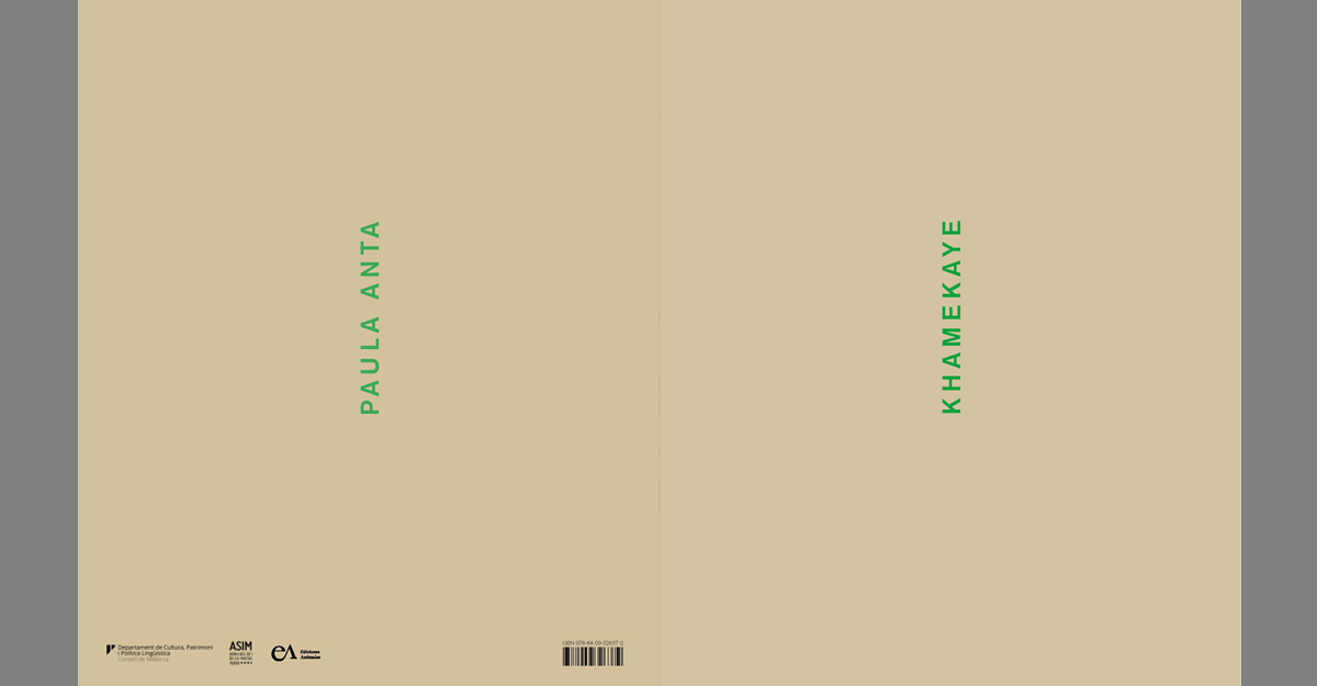 16. Portada del fotollibre <i>Khamekaye</i>, de Paula Anta (2021). Premi Mallorca de Fotografia Contemporània 2020