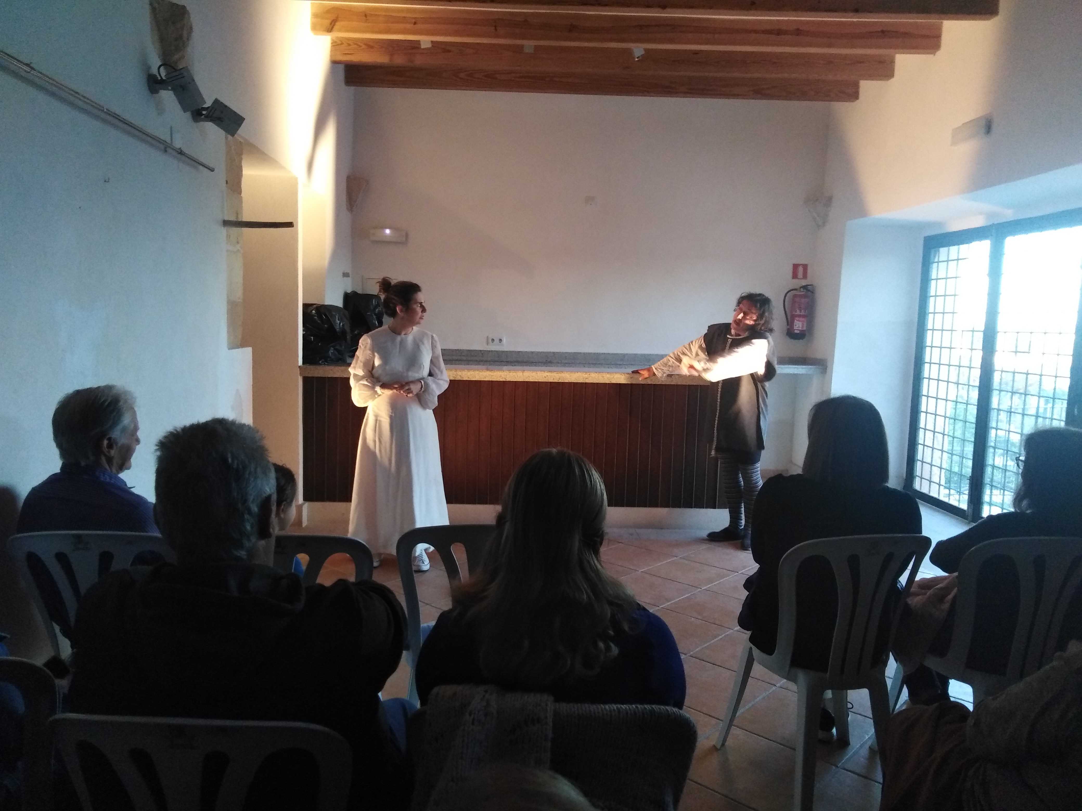 Teatre: Dones a escena-Romeo i Julieta 2.0 a Lloret de Vistalegre